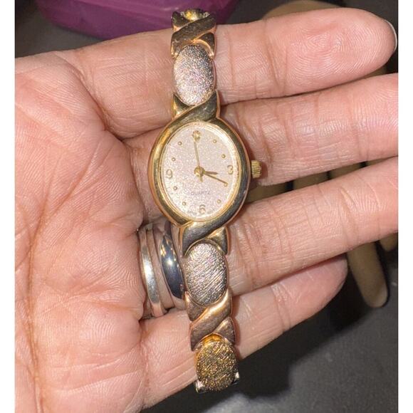 -WATCH WOMEN Avon VTG 19mm Tri Color Gold Tone Oval Dial 7" - Picture 12 of 16